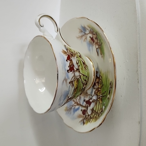 JACKSON & GOSLING GROSVENOR TEACUP AND SAUCER, HUNTING SCENE - Picture 4 of 9
